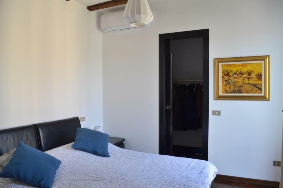 Cozy One Bedroom Apartment In Milano, Brera Kültér fotó
